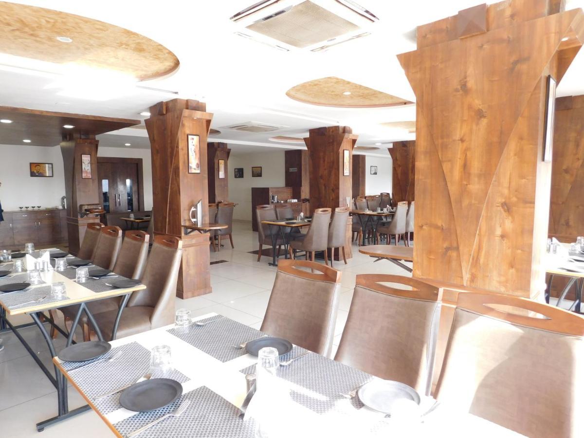 Hotel Shiva Club And Resort Mundra 외부 사진